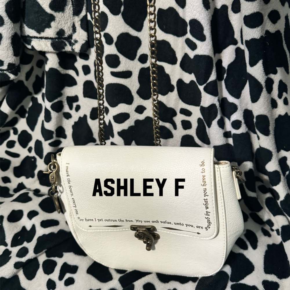 Loungefly Script Words Ivory Harry Potter Crossbody Purse Chain Strap Heart Logo